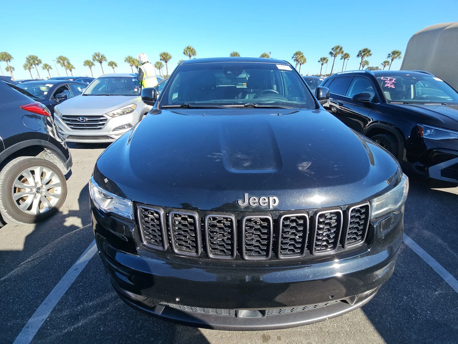 Jeep Grand cherokee 2019 Jeep Grand Cherokee High Altitude Edition - изображение 2