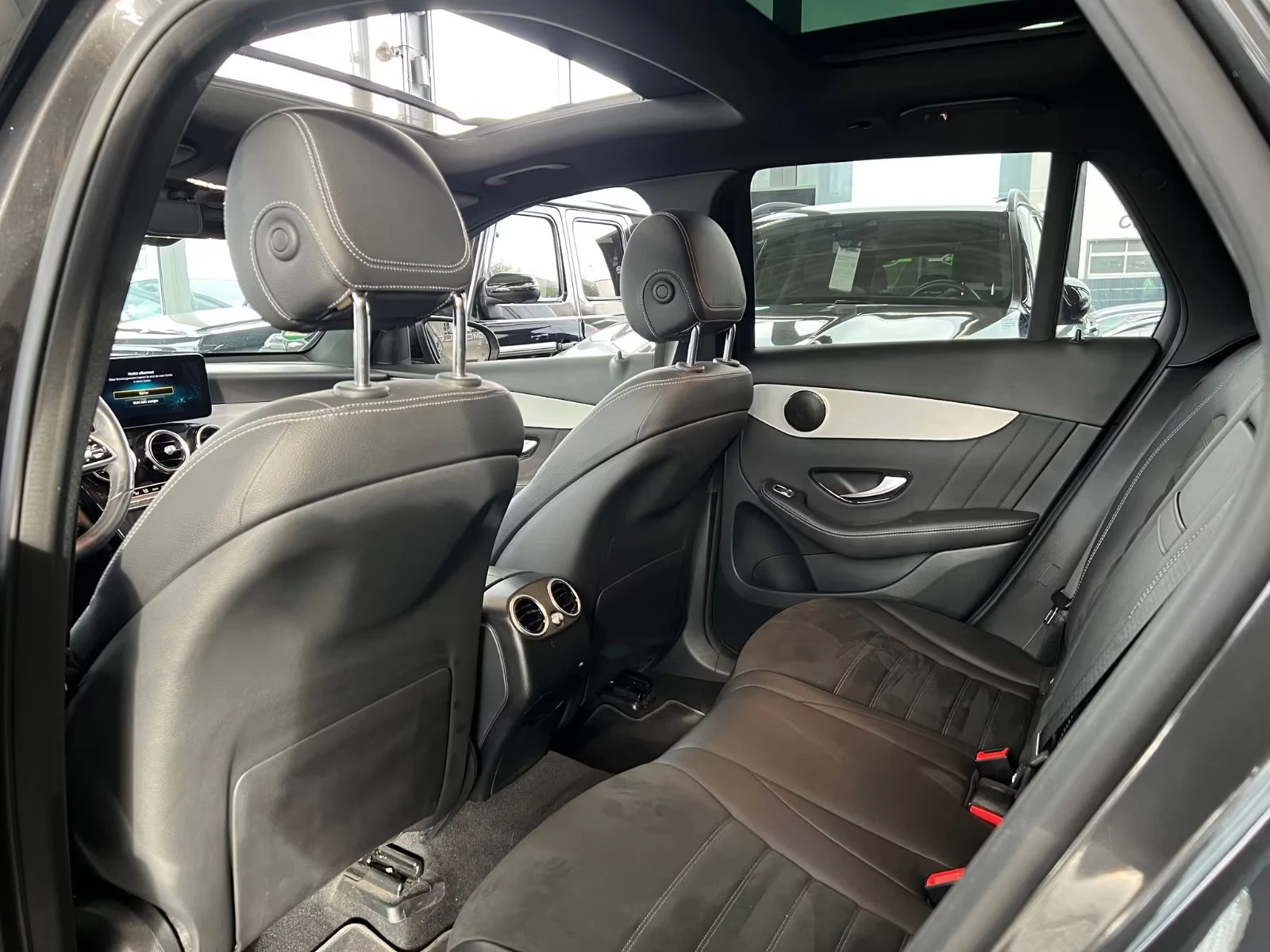 Mercedes-Benz GLC 400 d/4MATIC/330HP/AMG-LINE/PANO/HUD/CAM/MEMO/AHK/852g | Mobile.bg � ����������� 15
