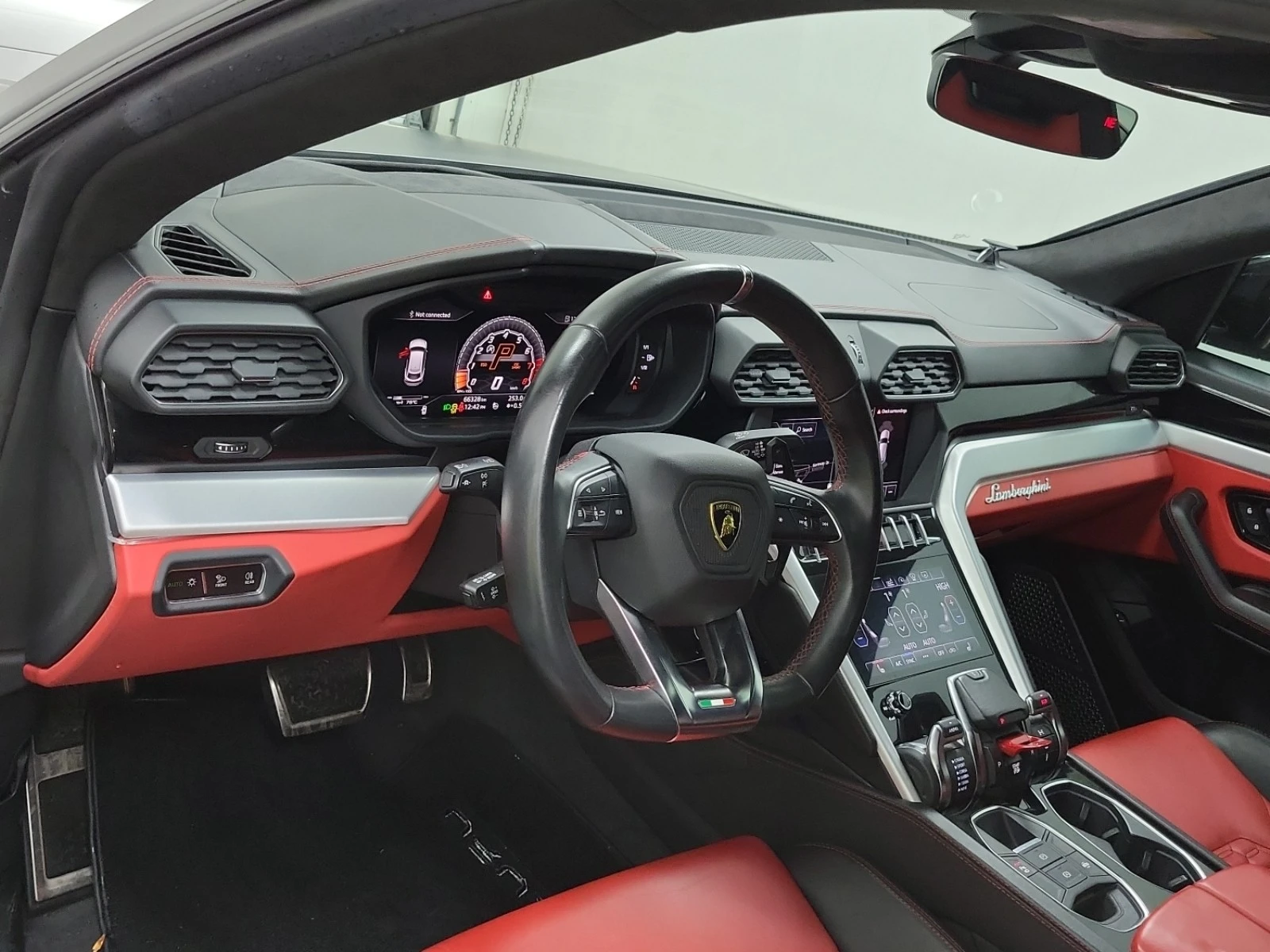 Lamborghini Urus 4L 8cyl AWD - изображение 10