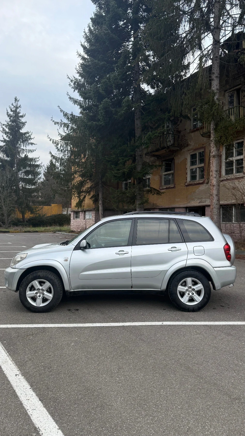 Toyota Rav4, снимка 2 - Автомобили и джипове - 54430039