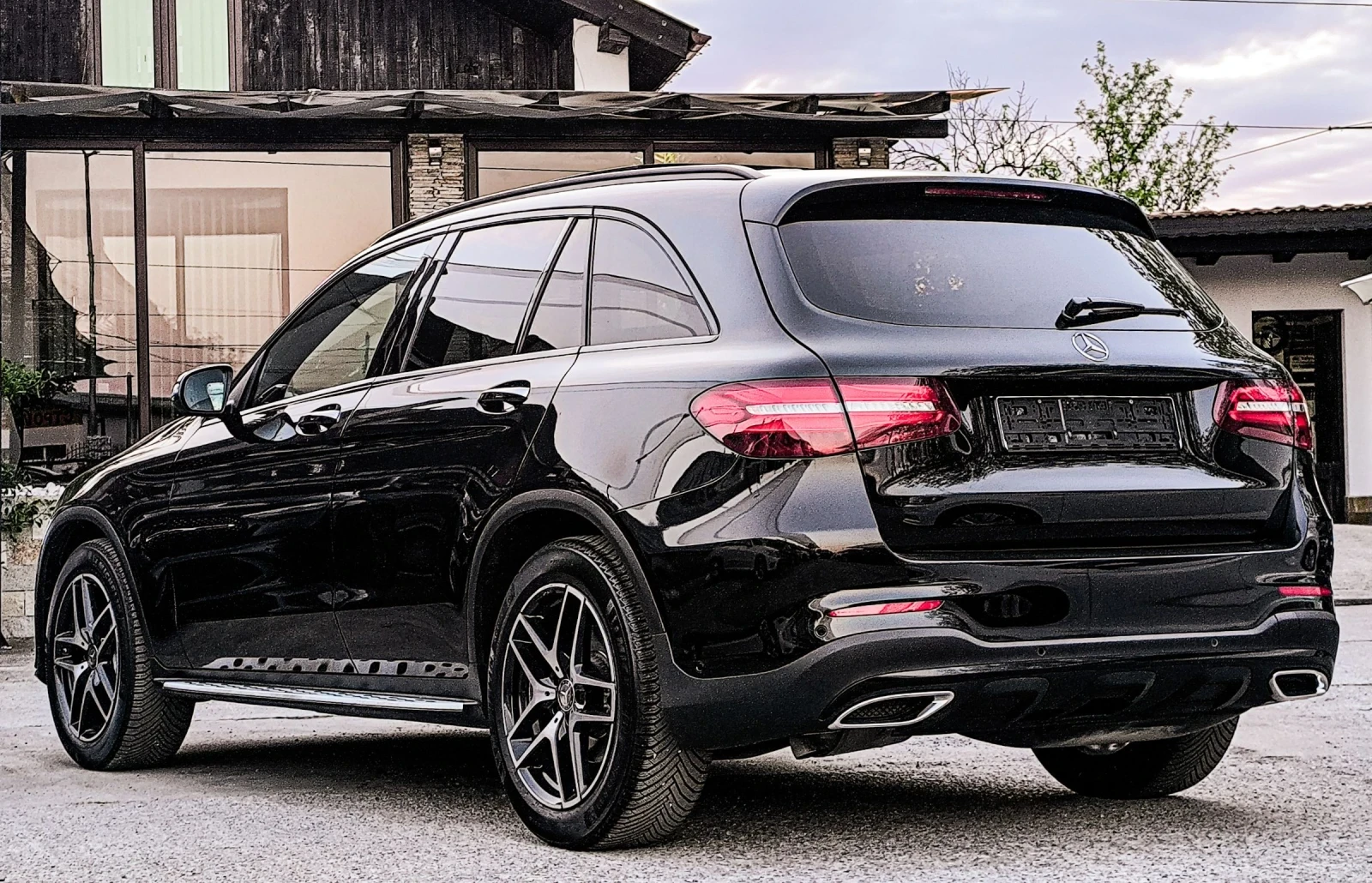 Mercedes-Benz GLC 250 D AMG LINE ПАНОРАМА 4-MATIC 9G FULL, снимка 4 - Автомобили и джипове - 54483594