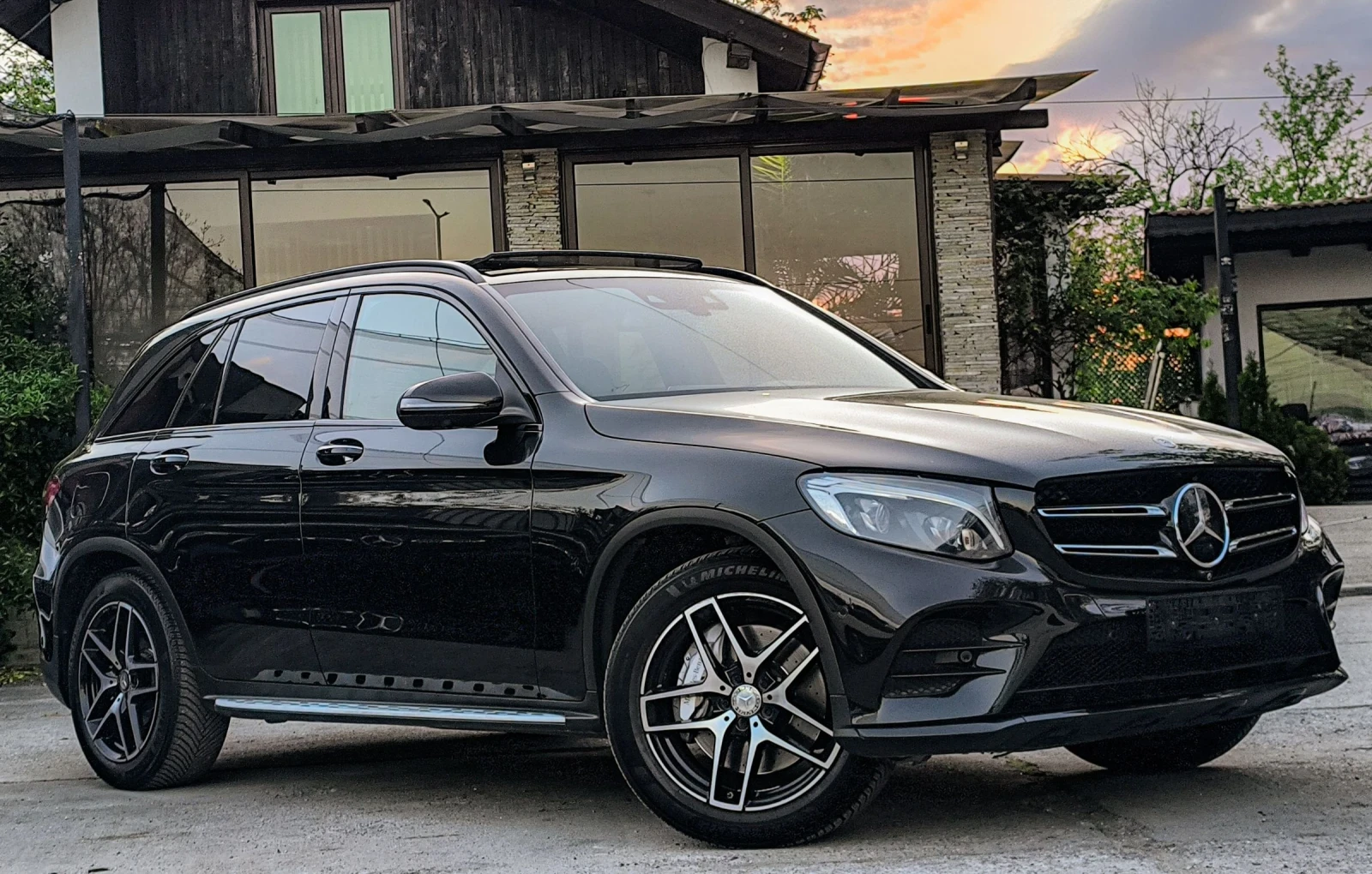 Mercedes-Benz GLC 250 D AMG LINE ПАНОРАМА 4-MATIC 9G FULL, снимка 3 - Автомобили и джипове - 54483594