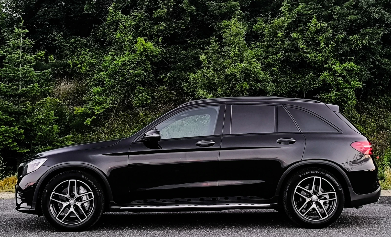 Mercedes-Benz GLC 250 D AMG LINE ПАНОРАМА 4-MATIC 9G FULL, снимка 4 - Автомобили и джипове - 54483594