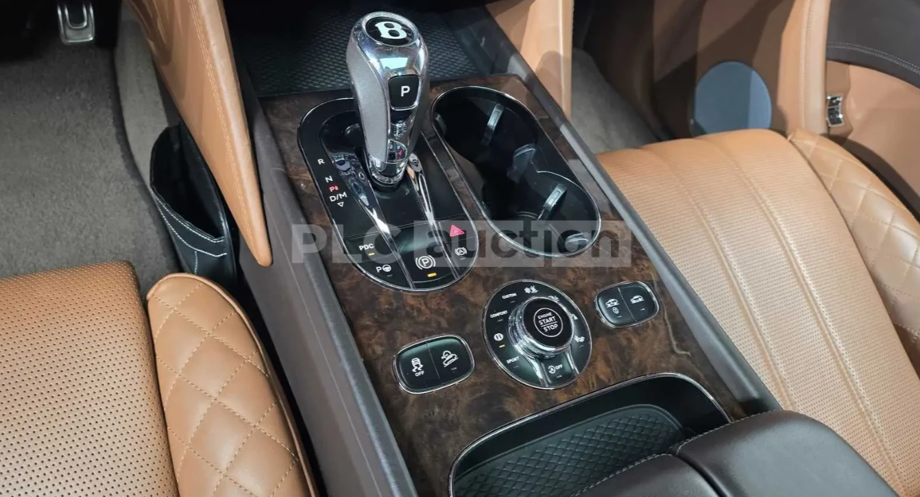 Bentley Bentayga, снимка 11 - Автомобили и джипове - 54835188