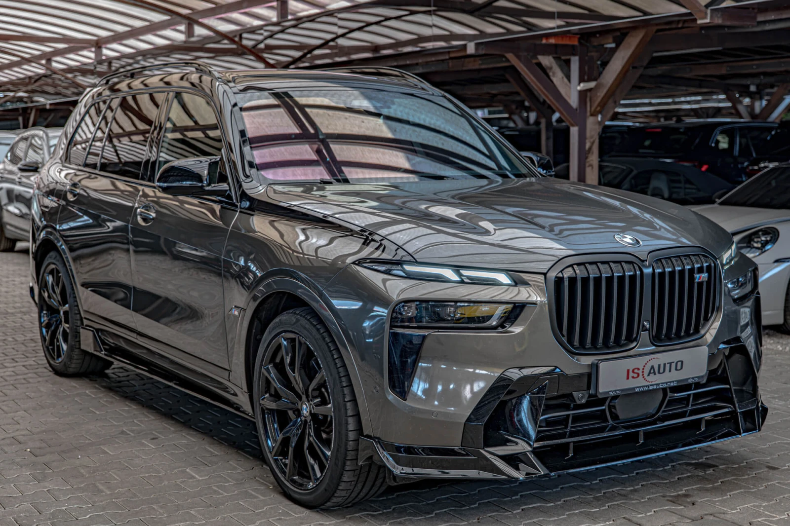 BMW X7 M60I/Harman Kardon/Панорама/Камера 360/Карбон/Aero, снимка 2 - Автомобили и джипове - 55936214