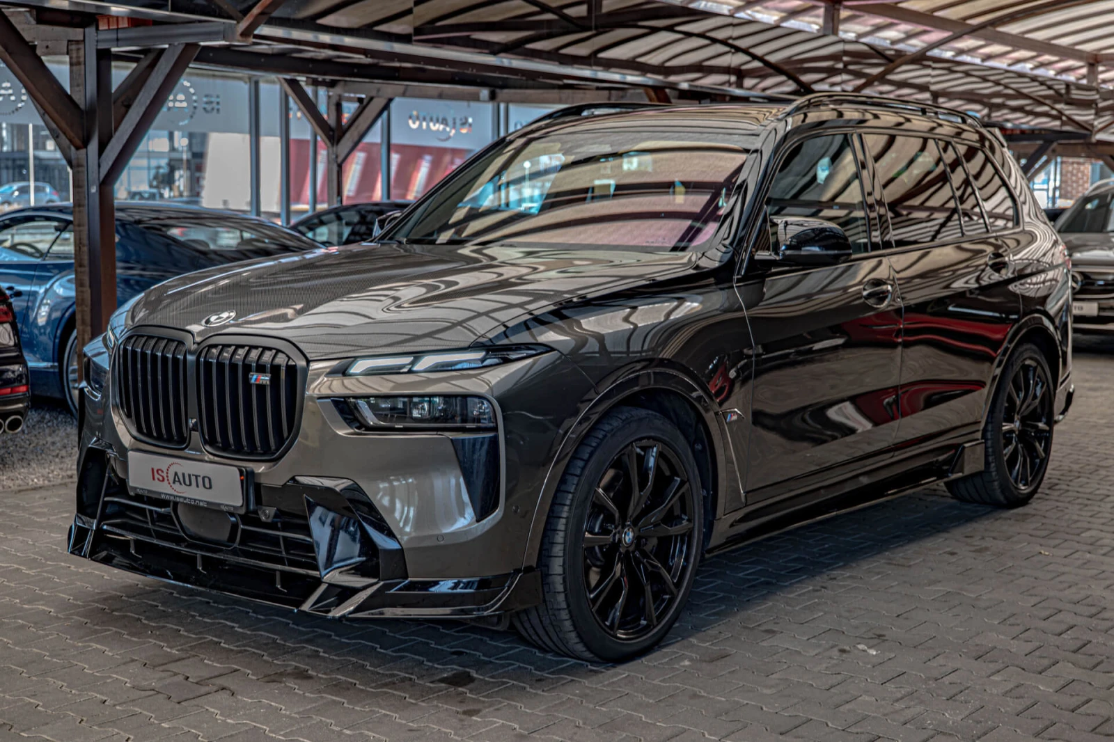 BMW X7 M60I/Harman Kardon/Панорама/Камера 360/Карбон/Aero, снимка 3 - Автомобили и джипове - 55936214