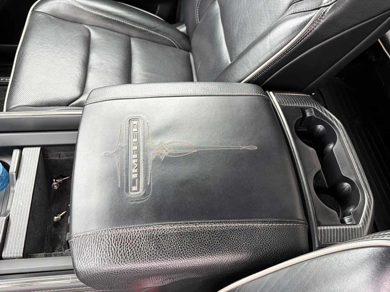 Dodge RAM 1500 * Limited * CARFAX * ЦЕНА ДО БГ, снимка 10 - Автомобили и джипове - 56269954