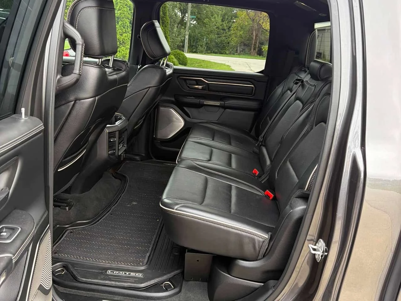 Dodge RAM 1500 * Limited * CARFAX * ЦЕНА ДО БГ, снимка 14 - Автомобили и джипове - 56269954