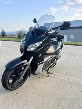     Yamaha Black X-Max