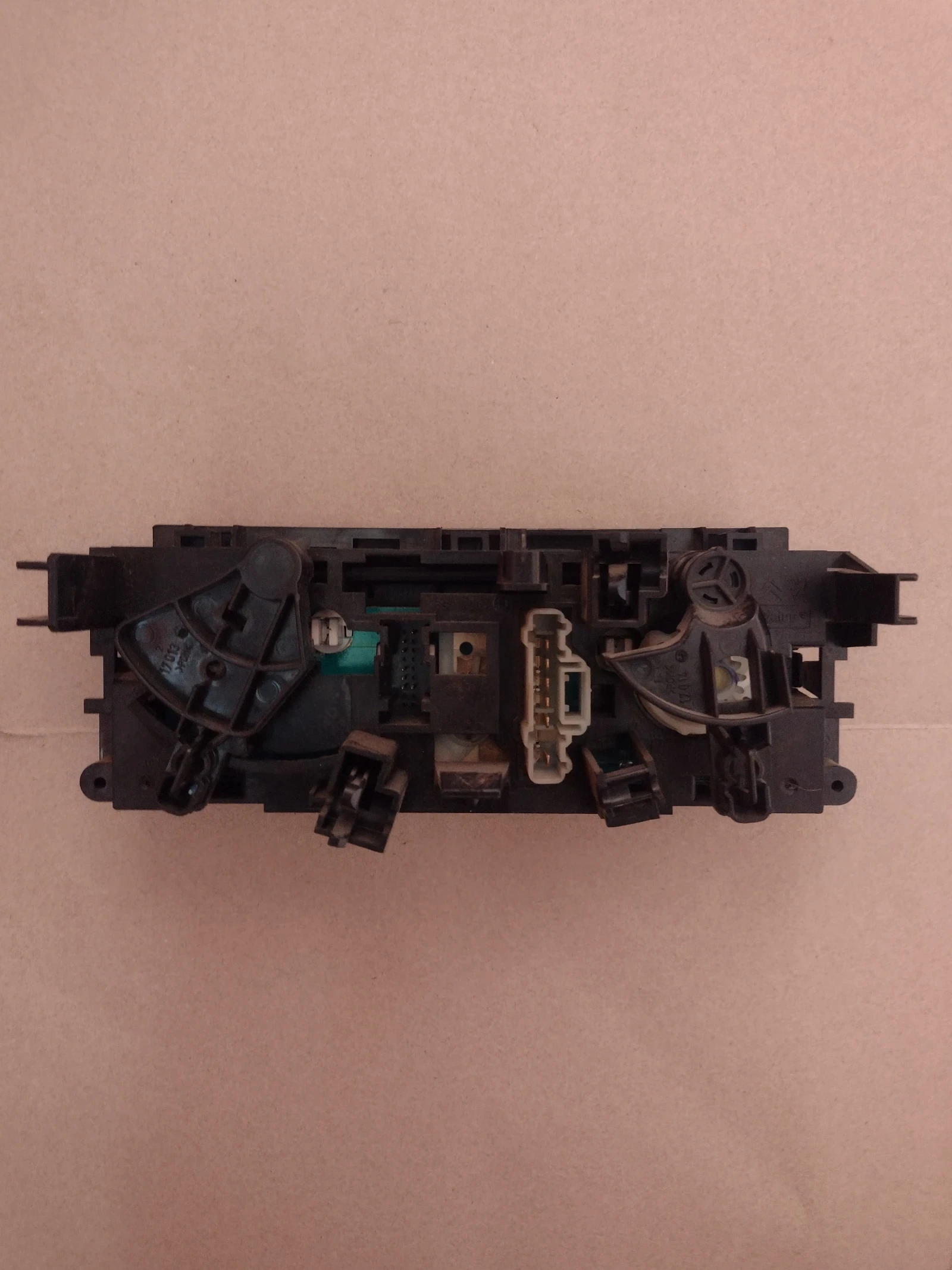 N108224Q   ����� �������� PEUGEOT 207   69917001 | Mobile.bg � ����������� 2