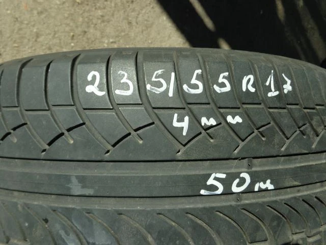 Гуми Летни 235/55R17, снимка 1 - Гуми и джанти - 9735037