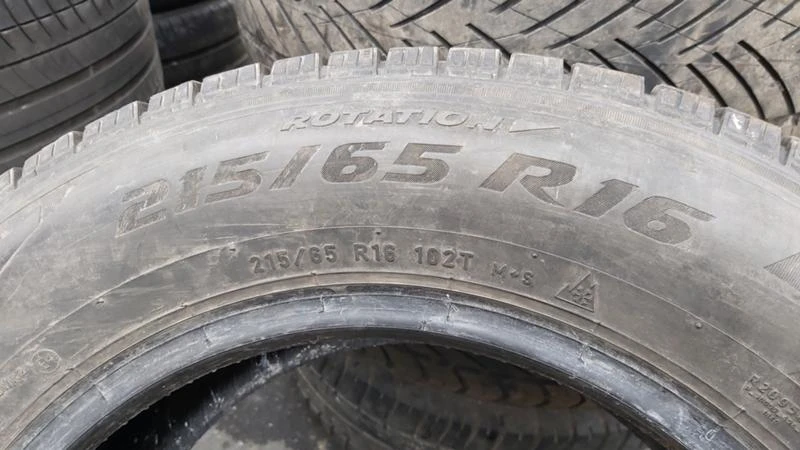 Гуми Зимни 215/65R16, снимка 8 - Гуми и джанти - 27409762