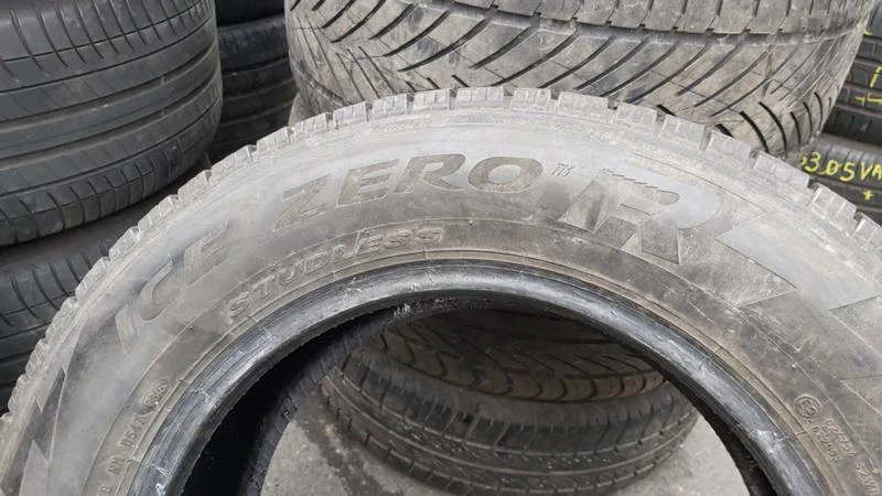 Гуми Зимни 215/65R16, снимка 7 - Гуми и джанти - 27409762