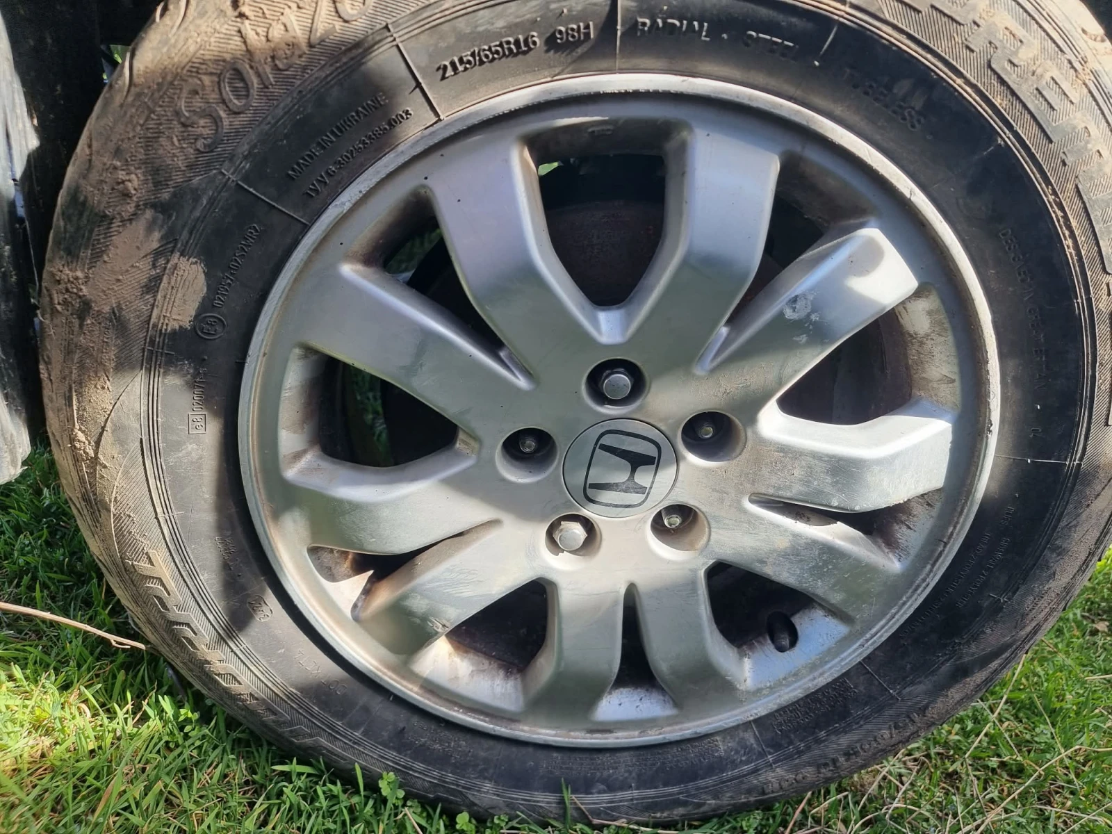 Гуми с джанти Други 215/65R16, снимка 4 - Гуми и джанти - 54118064