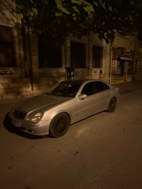 Mercedes-Benz E 270, снимка 13