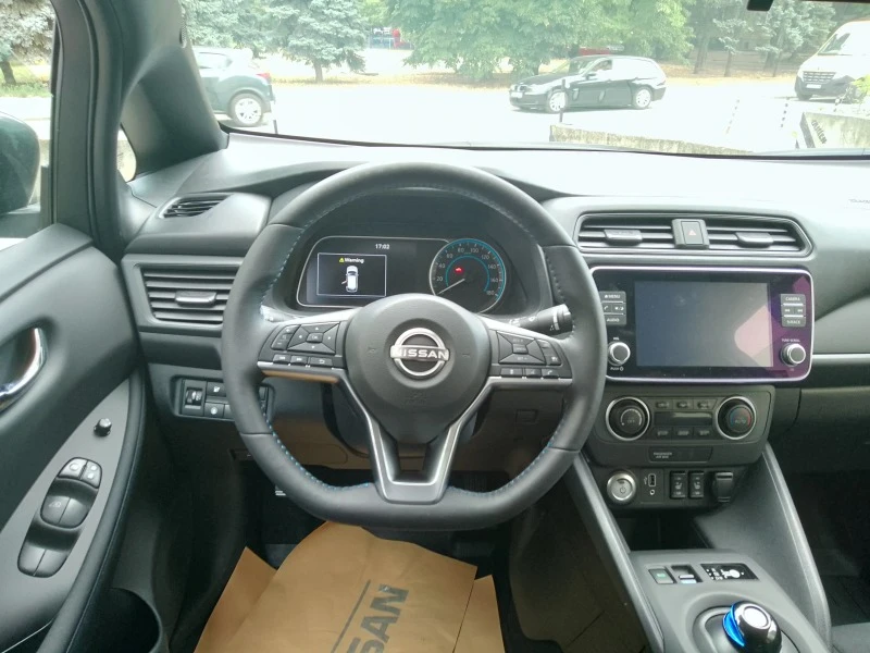 Nissan Leaf  Acenta PLUS 40kW, снимка 6 - Автомобили и джипове - 42460392