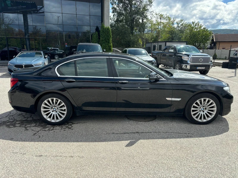 BMW 730 Facelift xDrive , снимка 4 - Автомобили и джипове - 47265201