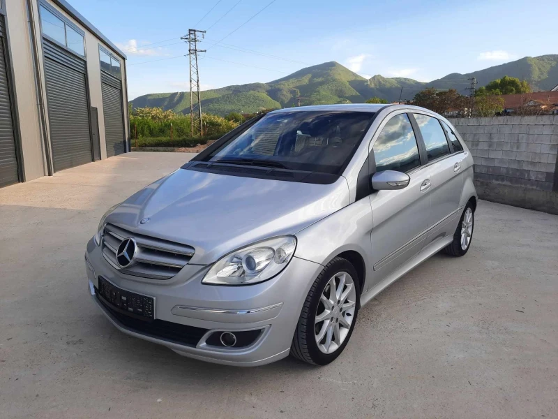 Mercedes-Benz B 180, снимка 4 - Автомобили и джипове - 47344258