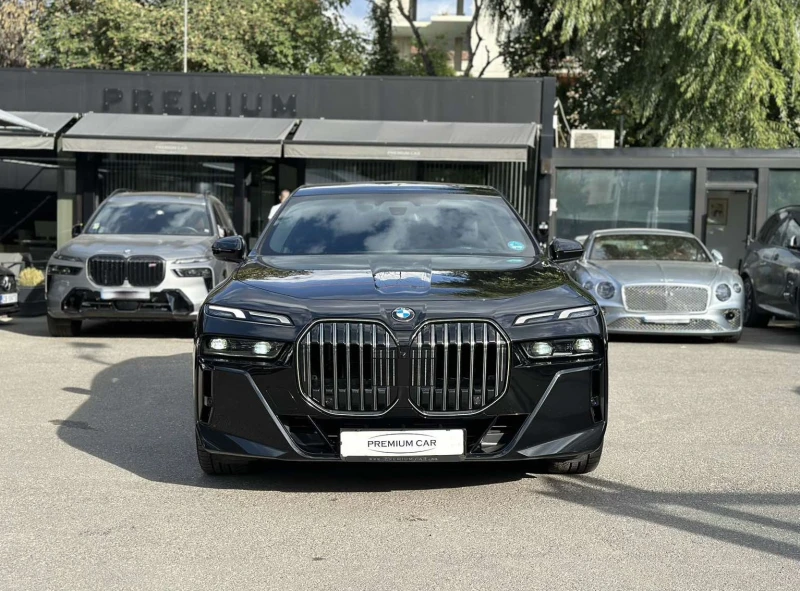 BMW 740 d X Drive M Package, снимка 1 - Автомобили и джипове - 47374724