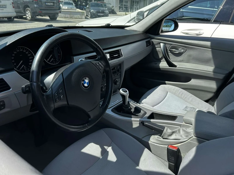 BMW 320, снимка 6 - Автомобили и джипове - 48497845