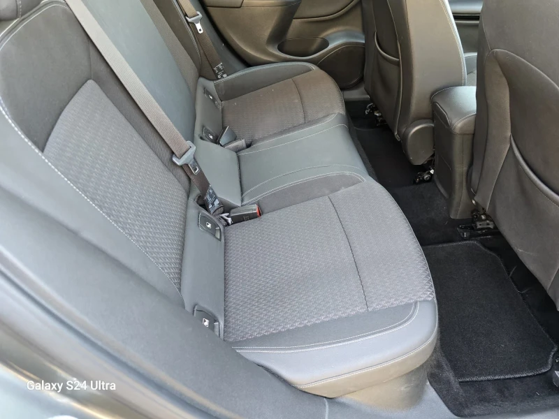 Opel Astra 1.7CDTI, снимка 11 - Автомобили и джипове - 50801171