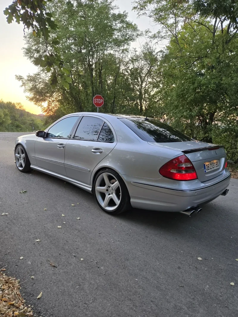 Mercedes-Benz E 500 AMG-pack, LPG, снимка 4 - Автомобили и джипове - 52349732
