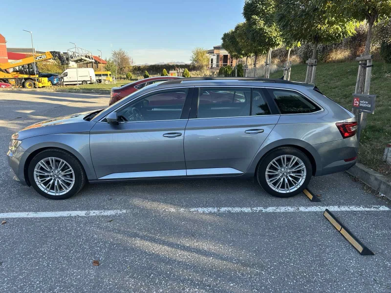 Skoda Superb, снимка 4 - Автомобили и джипове - 52657350