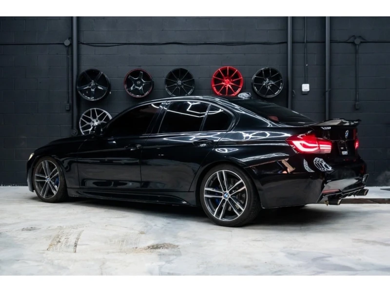 BMW 340 BLACK ON RED AWD PERFORMANCE * CARFAX* , снимка 3 - Автомобили и джипове - 52990963