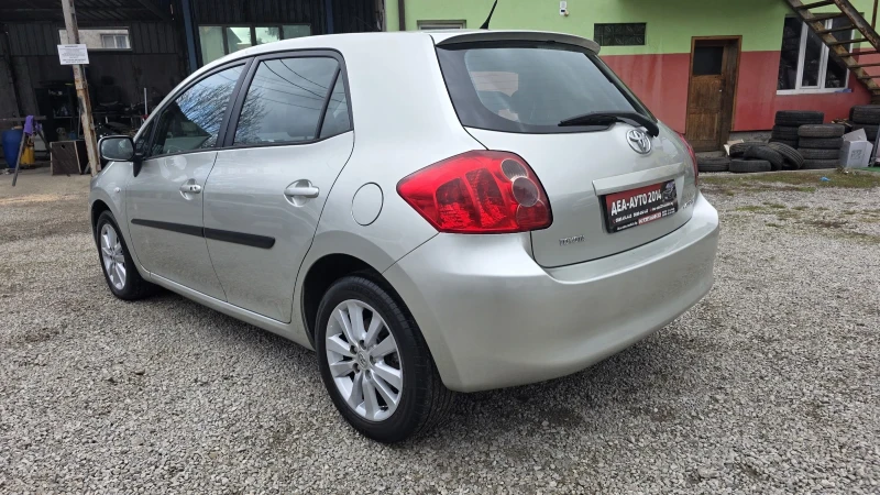 Toyota Auris 1.6i vvt, снимка 5 - Автомобили и джипове - 53013709