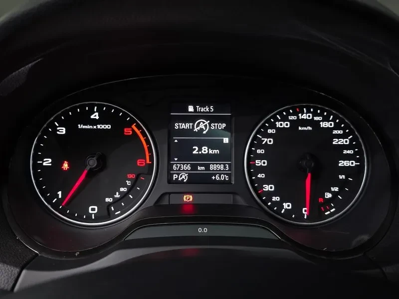 Audi A3 2.0 TDI, снимка 8 - Автомобили и джипове - 54971509