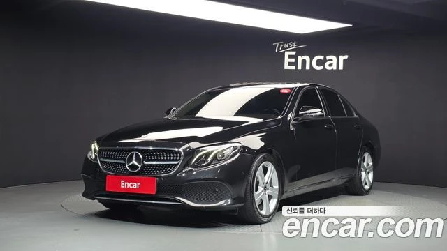 Mercedes-Benz E 200 | TOP SERVICE 
