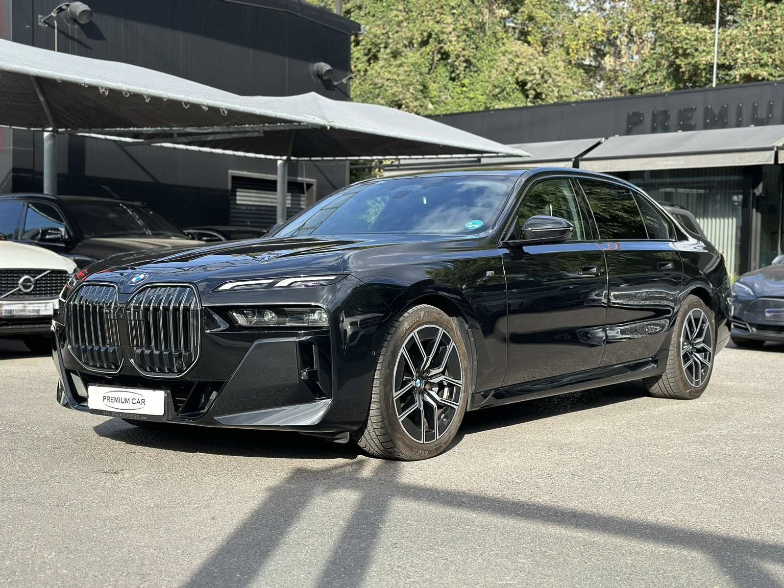 BMW 740 d X Drive M Package - изображение 2