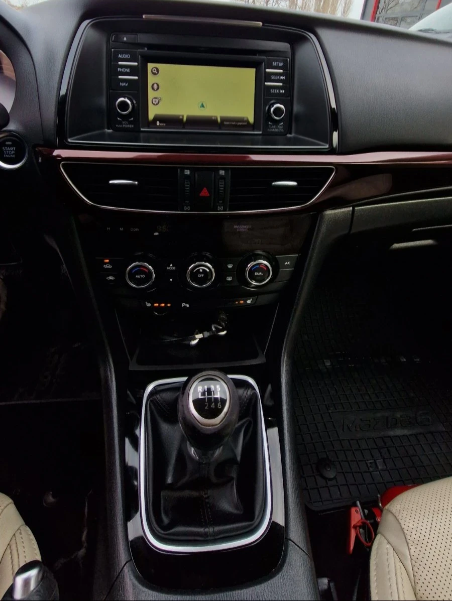 Mazda 6 2.2D/DISTRONIK/PODGREV/MAXX FULL | Mobile.bg — изображение 13