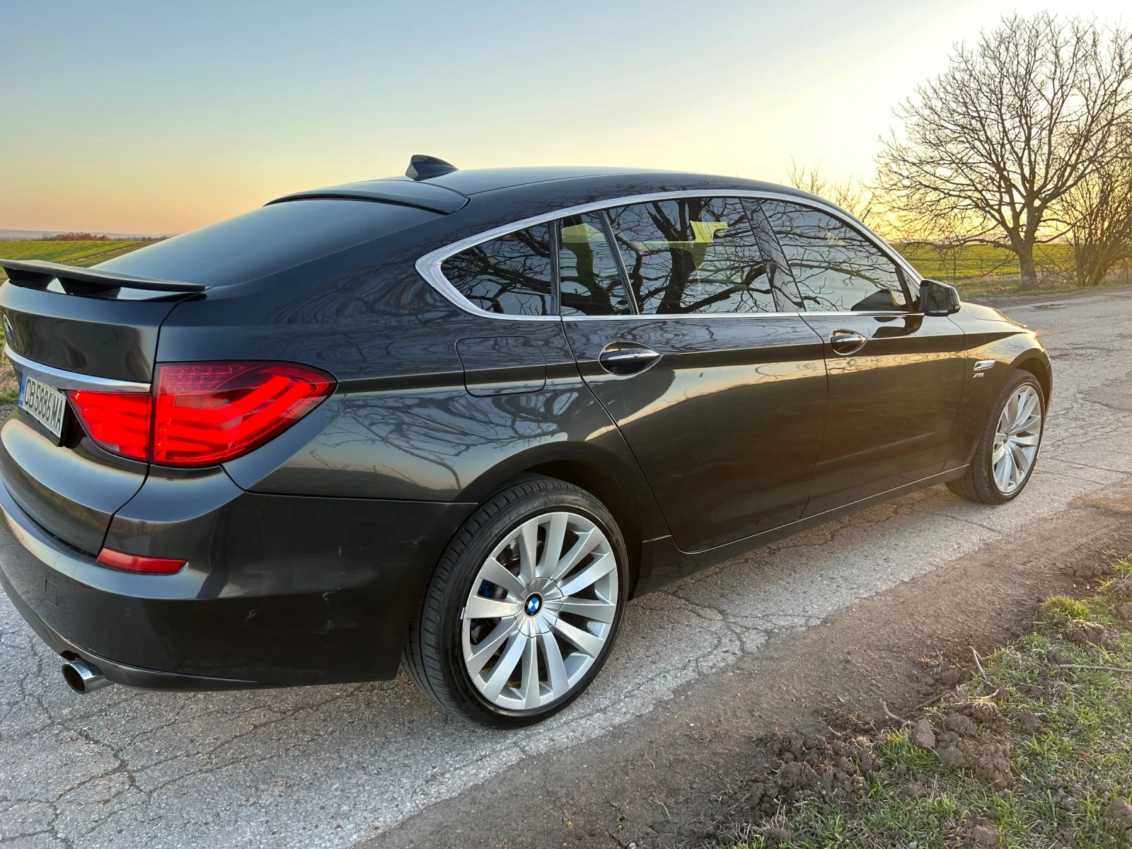 BMW 5 Gran Turismo Е5 - изображение 5
