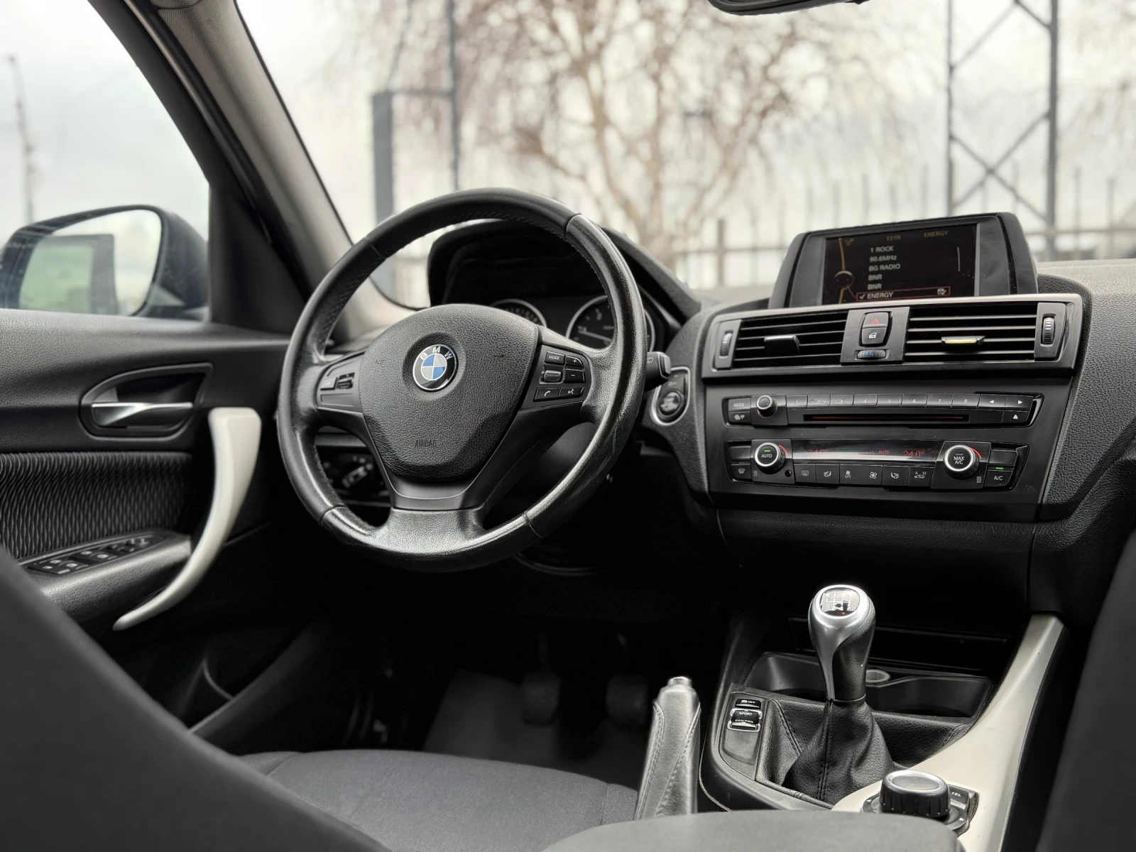 BMW 120 d Twin Turbo 116d Bussines MT6, снимка 13 - Автомобили и джипове - 51428375