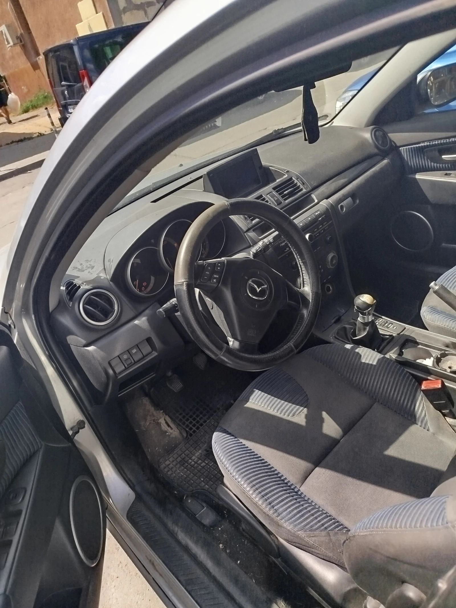 Mazda 3  - изображение 8