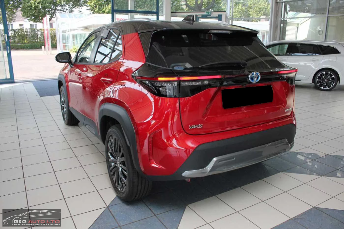 Toyota Yaris Cross ADVENTURE/116HP/HUD/CAM/NAVI/LED/KLESS/DIGI/237g - изображение 2