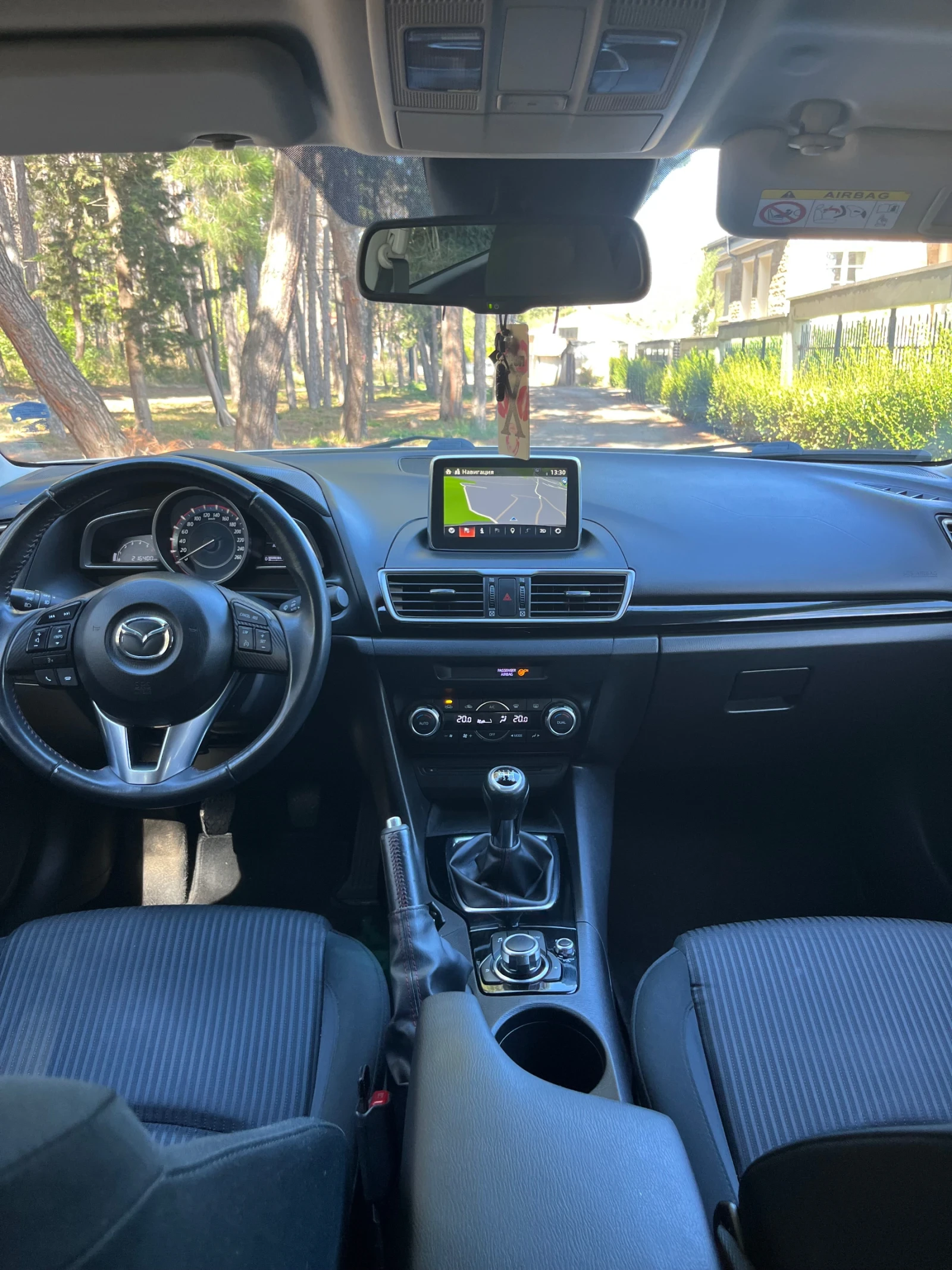 Mazda 3 2.2 SKYACTIV  - изображение 8