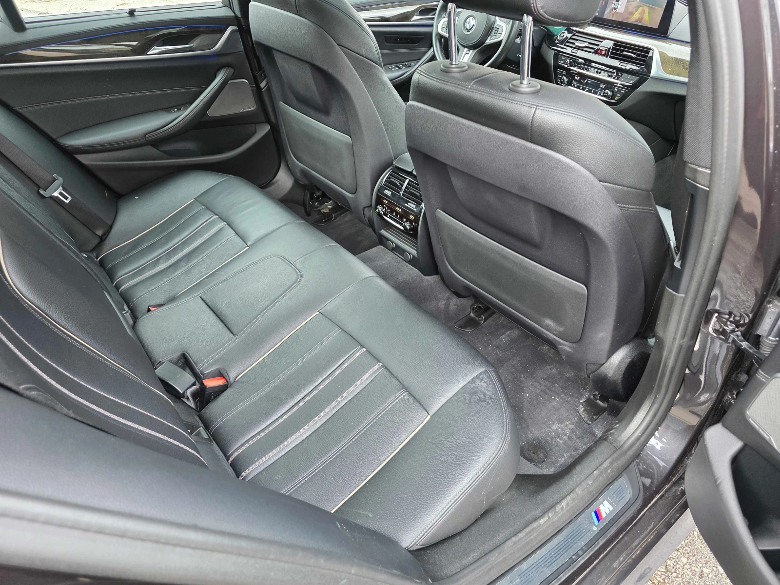 BMW 540 XDRIVE HEAD UP HARMON KARDON PANO CARFAX , снимка 13 - Автомобили и джипове - 53929995