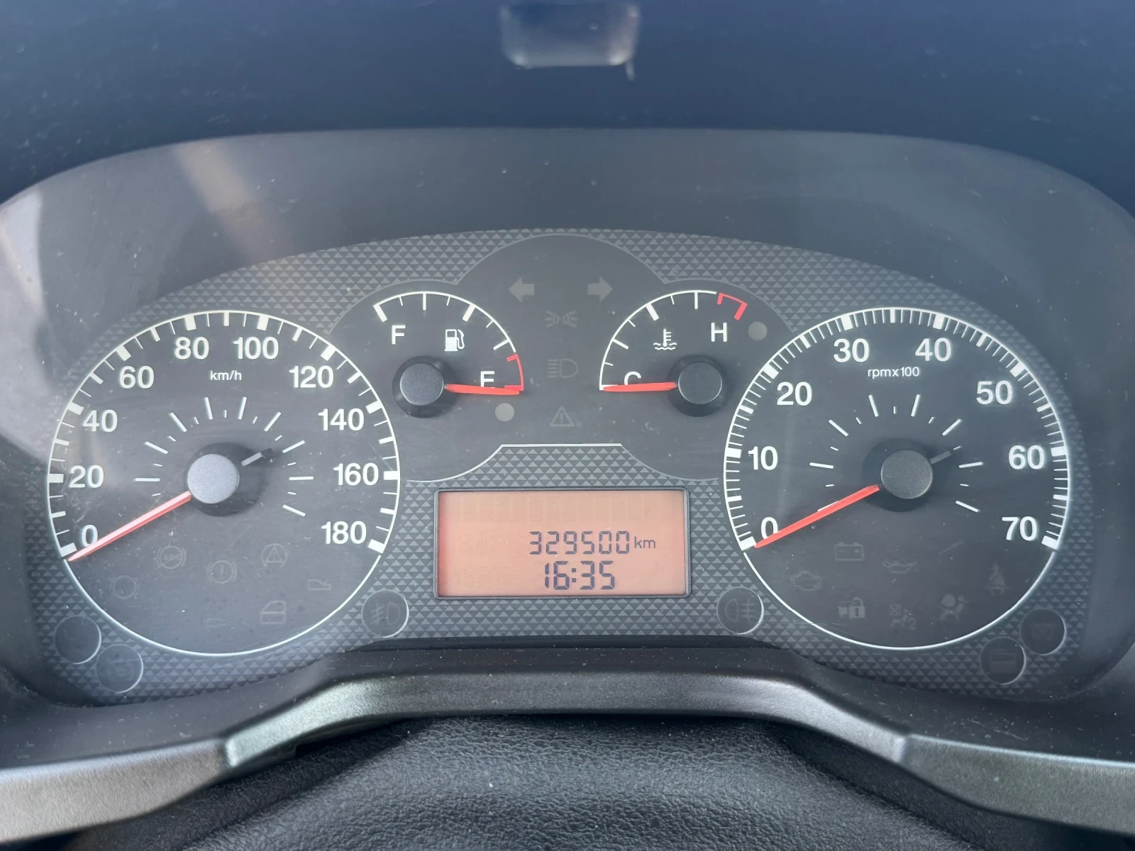 Citroen Nemo 1.4 HDI Multispace, снимка 17 - Автомобили и джипове - 54101039