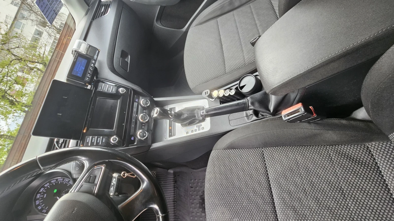 Skoda Octavia 2.0 TDI 150Hp  DSG 6, снимка 12 - Автомобили и джипове - 54179661