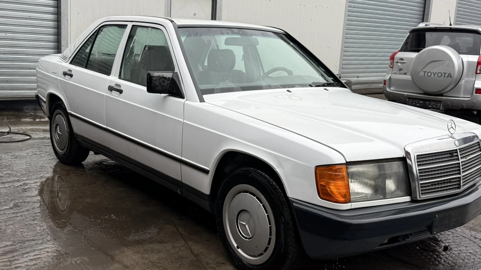 Mercedes-Benz 190, снимка 2 - Автомобили и джипове - 54187165