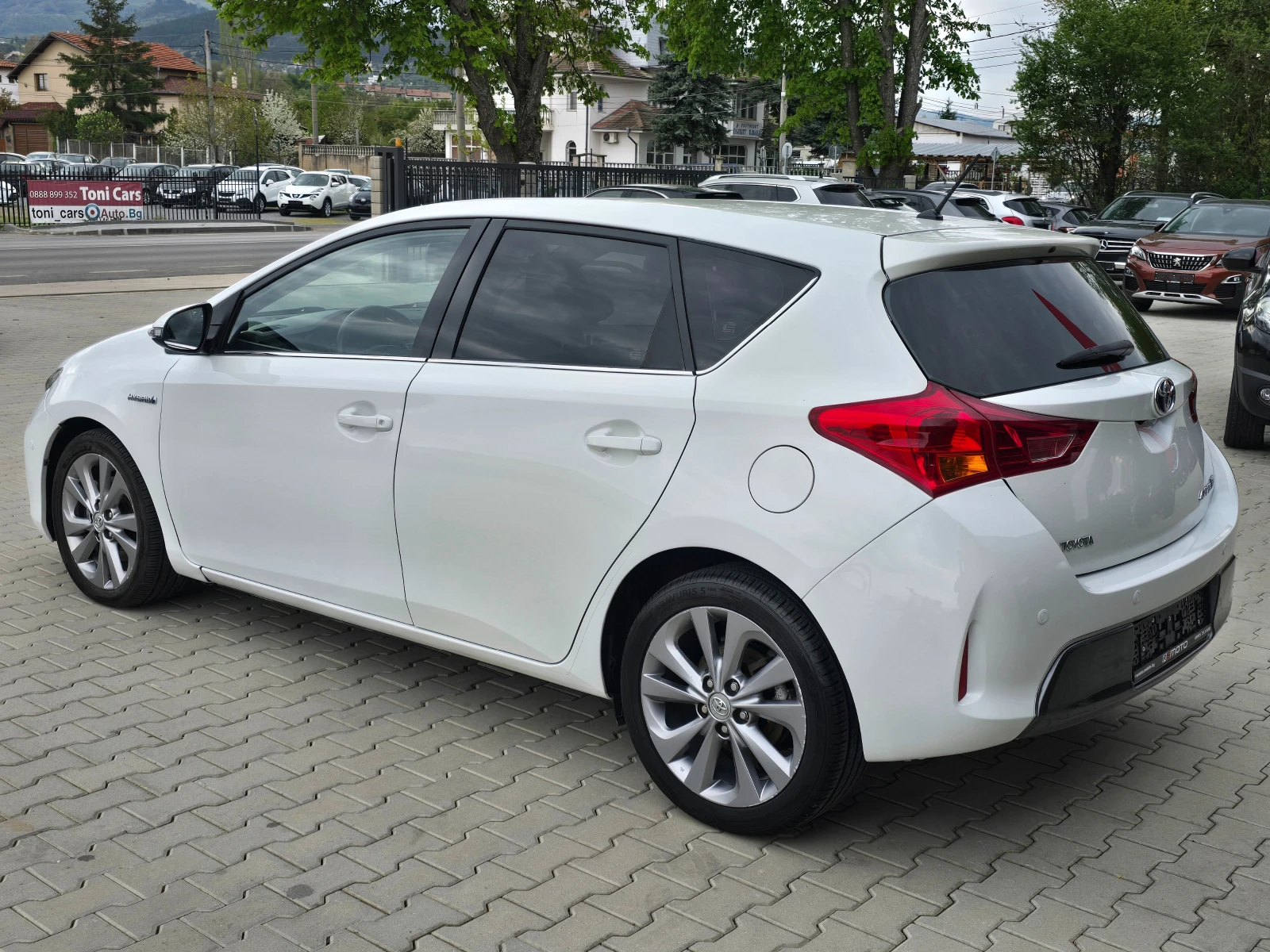 Toyota Auris 1.8 HYBRID, 136�.�., �������, ����! | Mobile.bg � ����������� 5