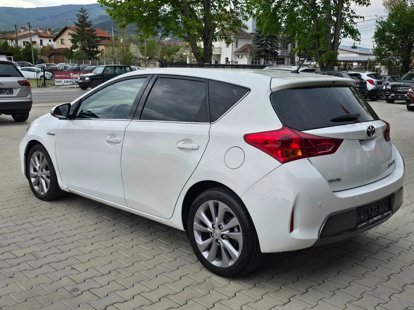 Toyota Auris 1.8 HYBRID, 136�.�., �������, ����! | Mobile.bg � ����������� 4