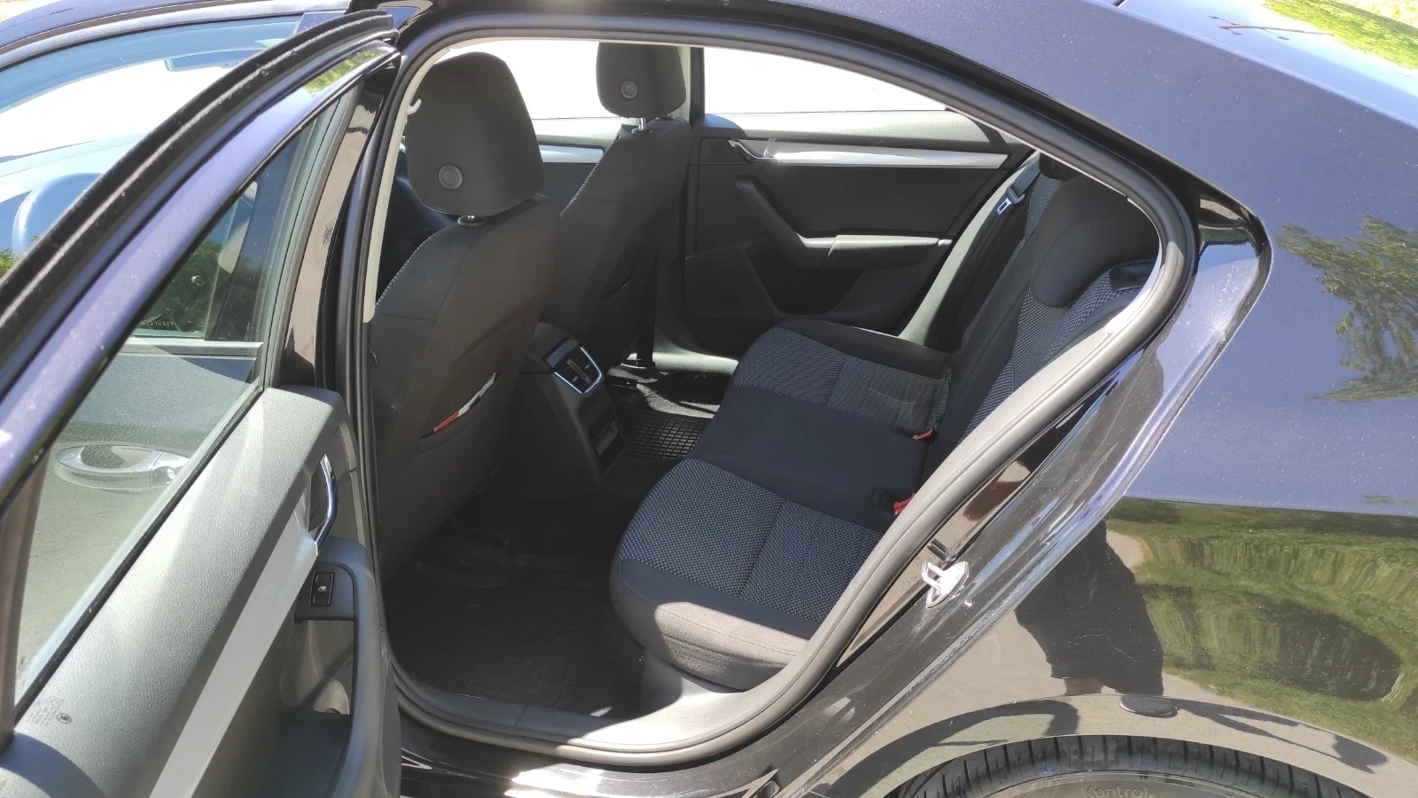 Skoda Octavia, снимка 10 - Автомобили и джипове - 54643941