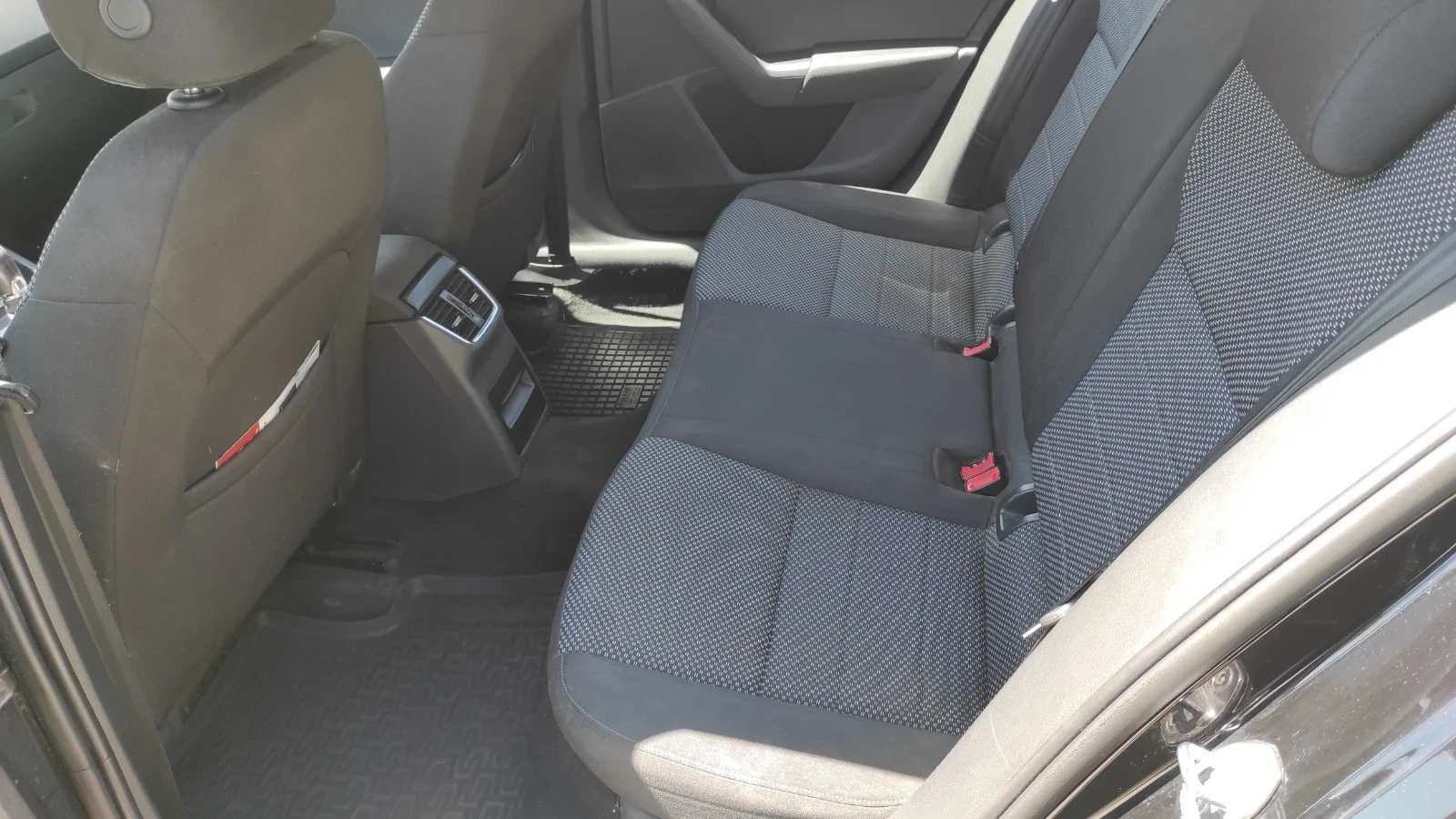 Skoda Octavia, снимка 11 - Автомобили и джипове - 54643941