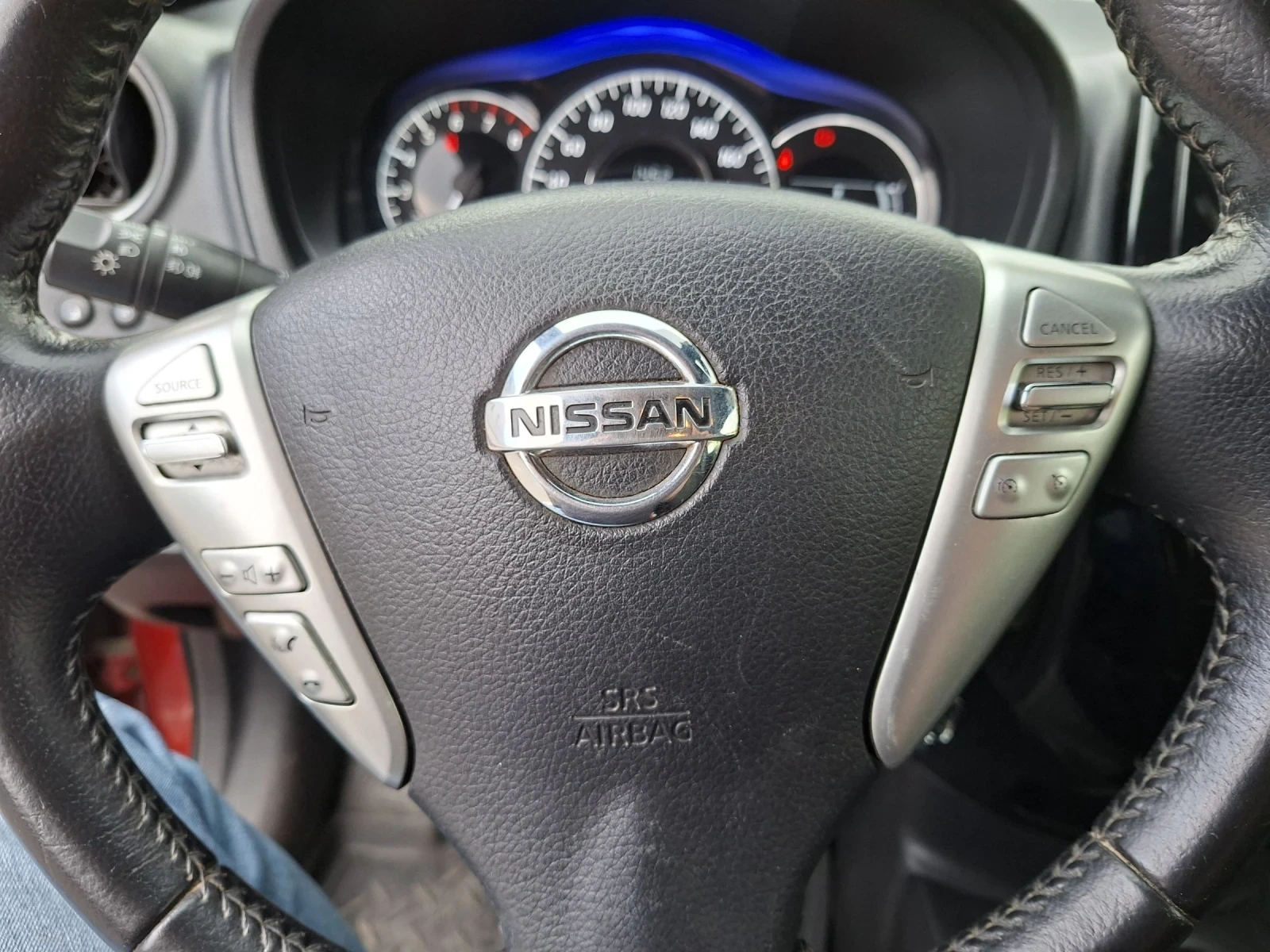 Nissan Note DIG-S NISMO, снимка 10 - Автомобили и джипове - 54806344