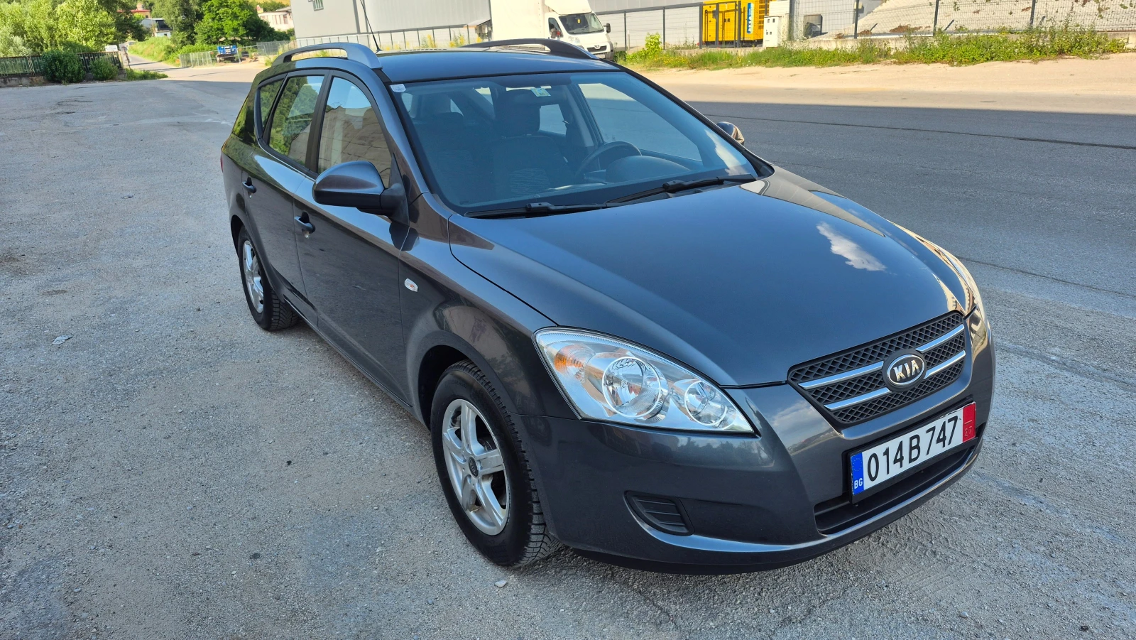 Kia Ceed 1.6i Германия ОТЛИЧНА, снимка 3 - Автомобили и джипове - 55069405