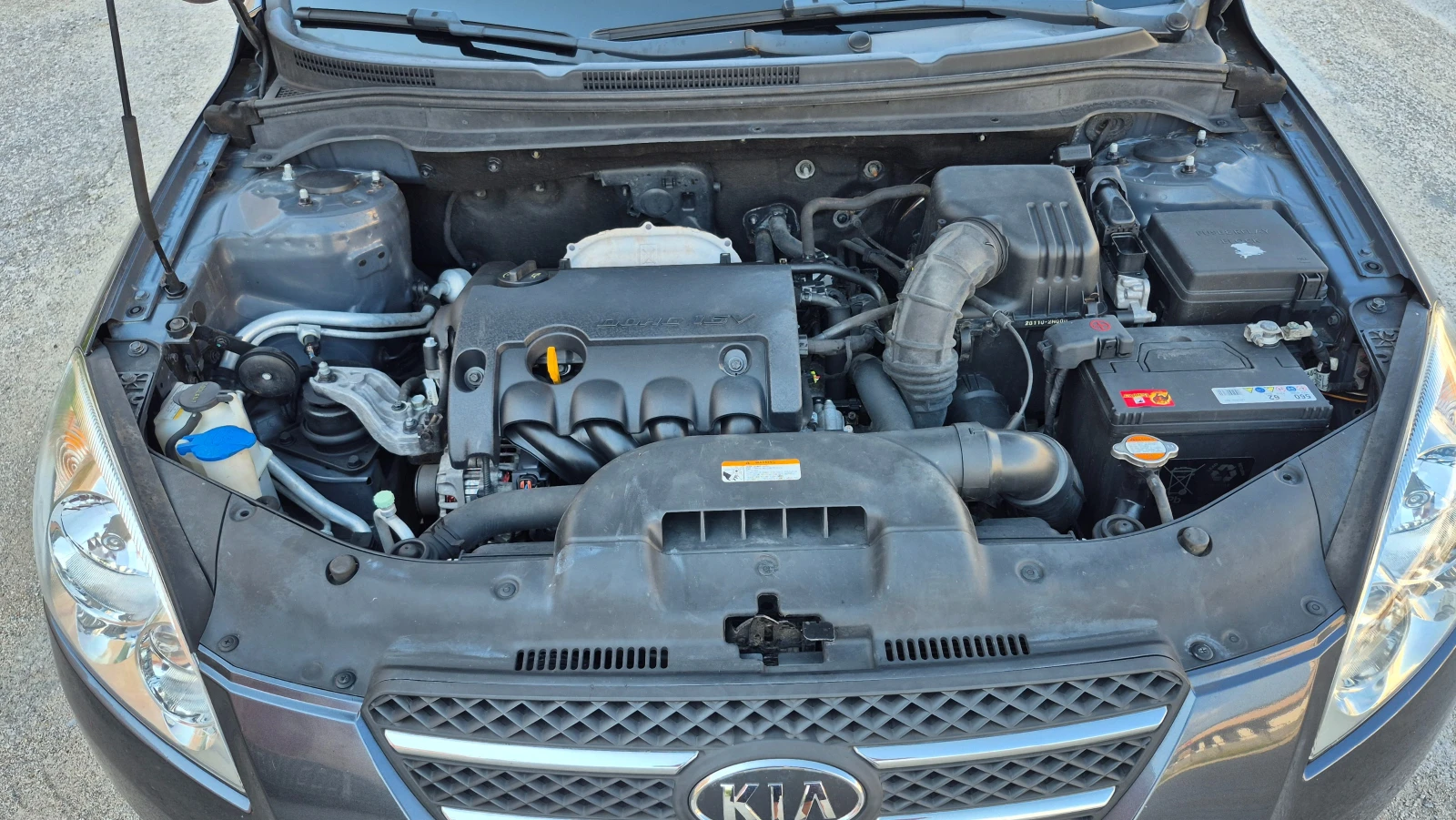 Kia Ceed 1.6i Германия ОТЛИЧНА, снимка 16 - Автомобили и джипове - 55069405