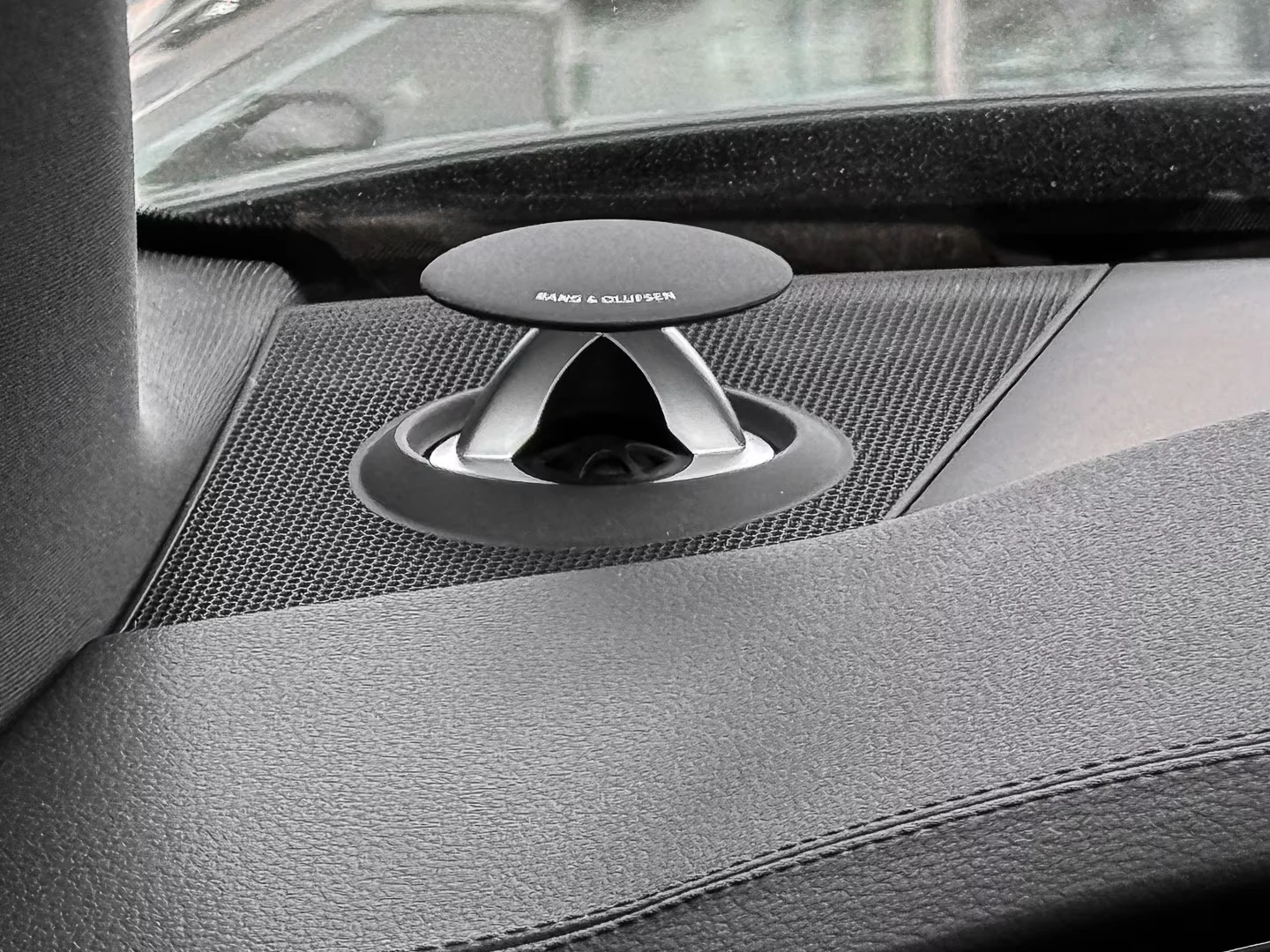 Audi Rs6 DYNAMIC / MATRIX / B&O / VIRTUAL COCKPIT PLUS, снимка 11 - Автомобили и джипове - 55123313